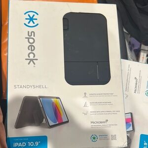 Speck Black iPad 10.9" StandyShell Case